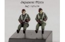 1/72 Japanese pilots seated
